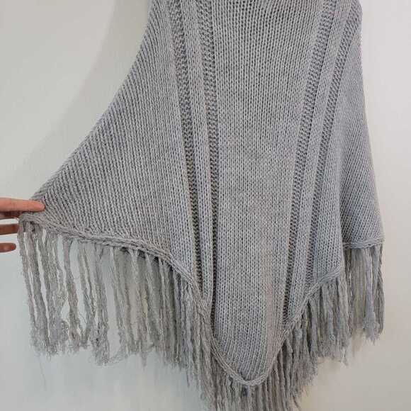Italian Alpaca Wool Fringe Poncho - Picture 6 of 8